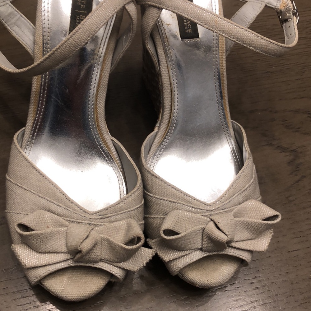 White House Black market￼ grey wedges - Picture 2 of 6